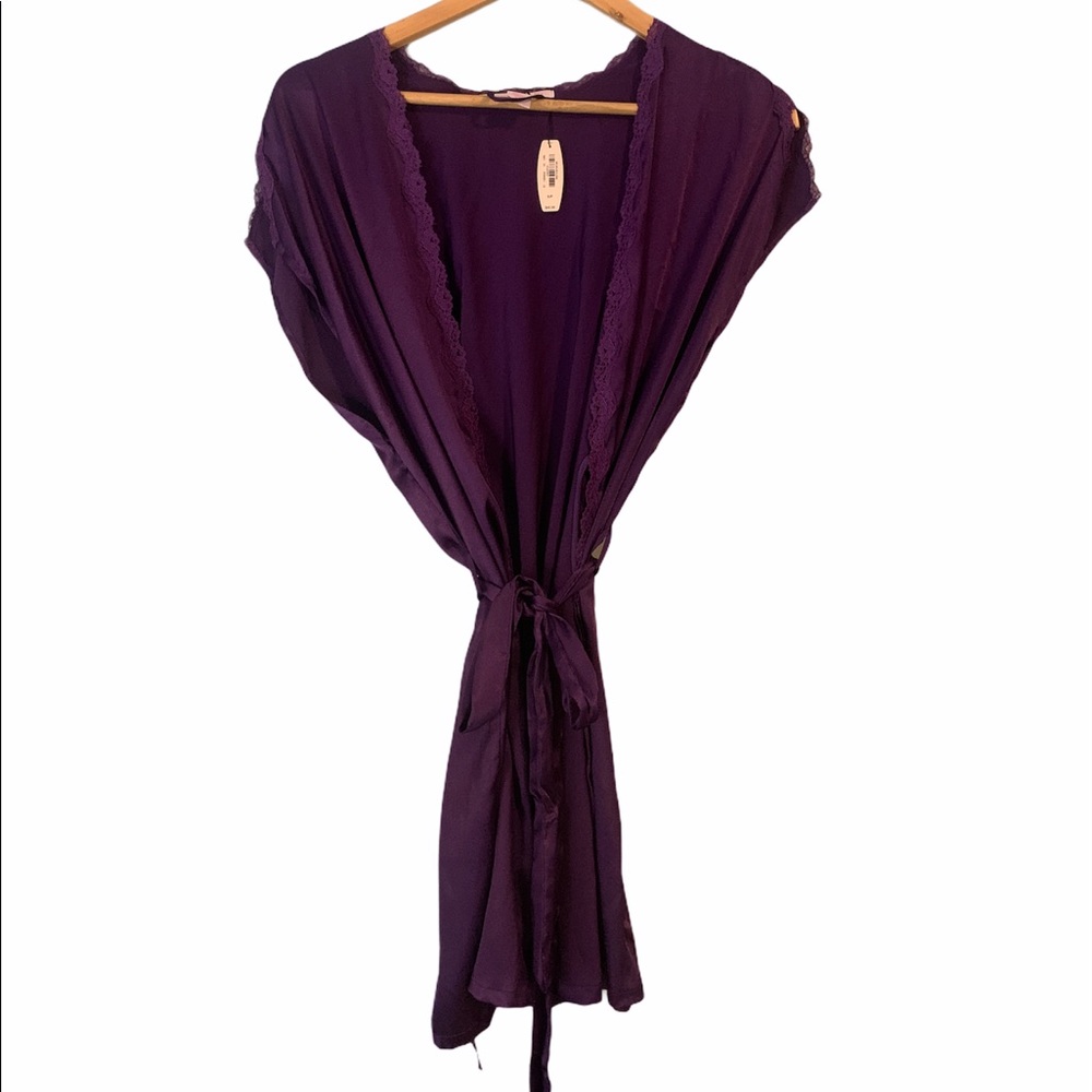 Silky short sleeve robe VS